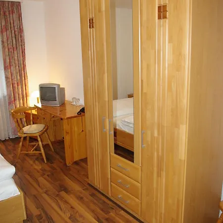 Hotel Garni Am Hechenberg 2*